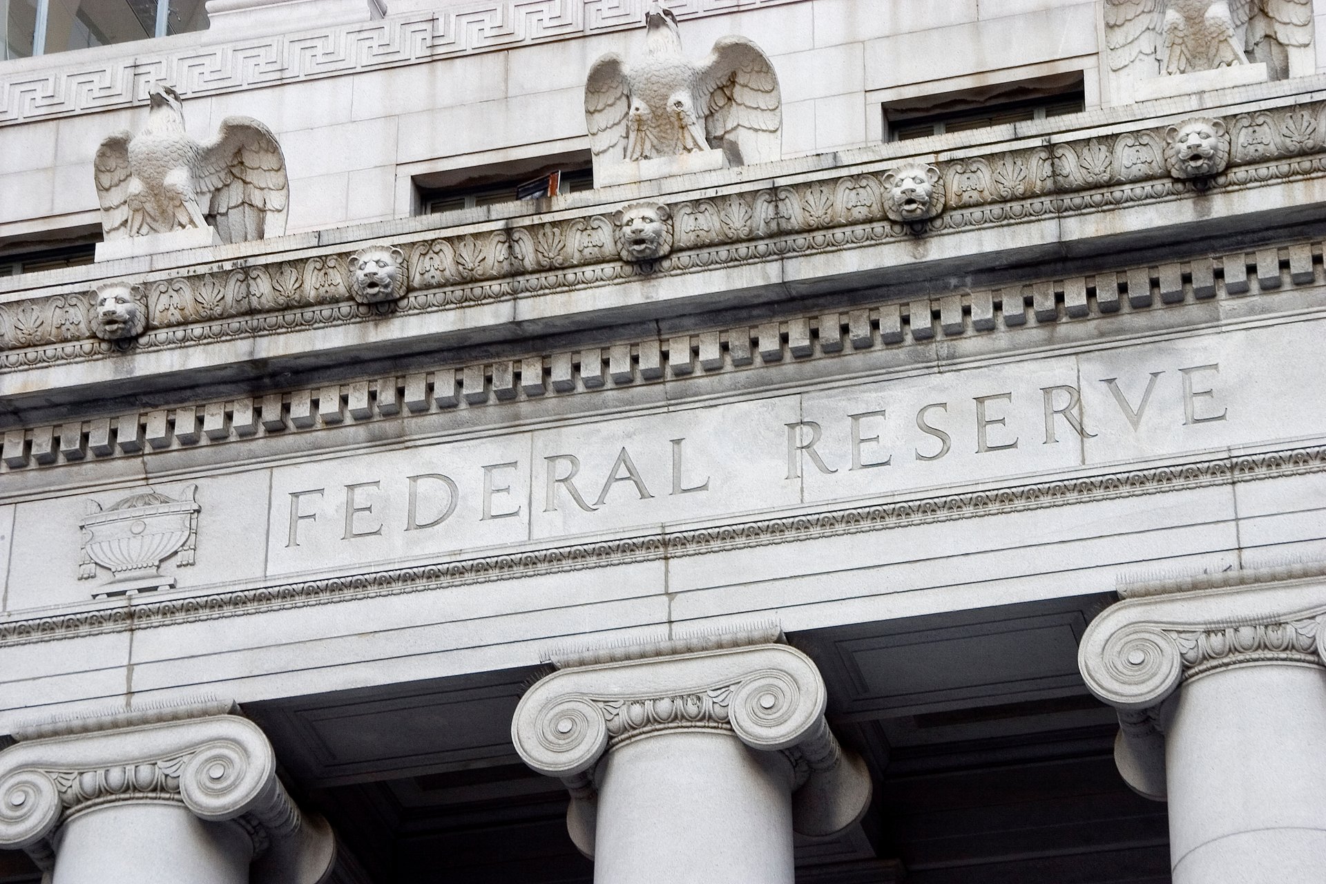 Federal Reserve Faces Pressure Amid Market Concerns
